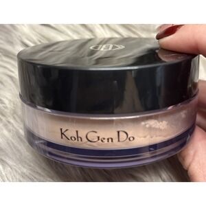 Koh Gen Do My Fun Si Natural Lighting Powder